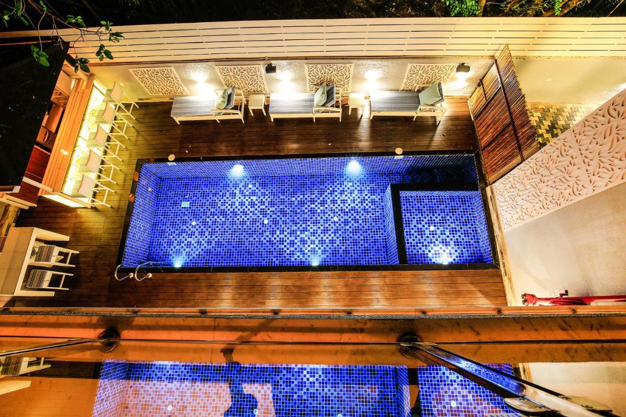Fabhotel Casa Kiara With Pool Side Bar, Calangute Exteriör bild